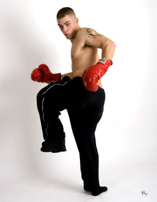 Sept. 29, 2006 - Kick boxer