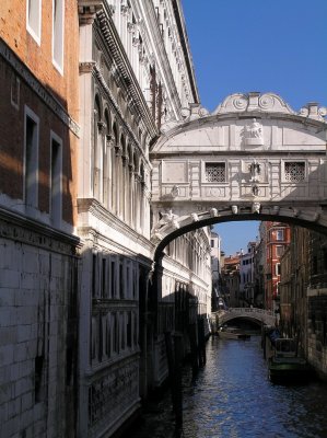Ponte dei Sospiri.jpg