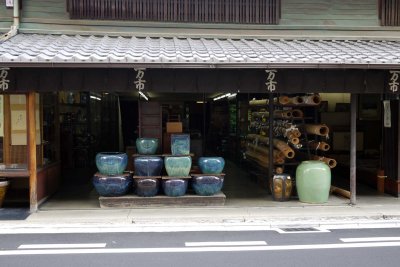 A shop in Kyoto @f5.6