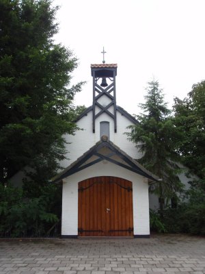 Loosdrecht (Nieuw-), RK kerk 3, 2008.jpg