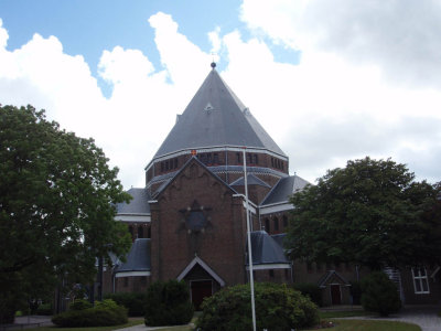 Ter Beek, RK Engelbewaarderskerk 2, 2008.jpg