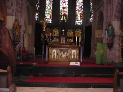 Dokkum, RK st Bonifatius interieur 3 [004], 2008.jpg