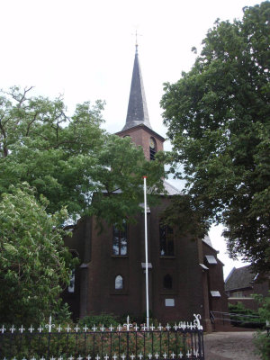 Olburgen, RK kerk 2, 2008.jpg
