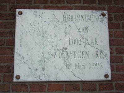 Olburgen, RK kerk steen, 2008.jpg