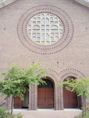 Aalsmeer, RK kerk 3, 2008.jpg