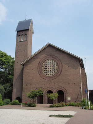 Aalsmeer, RK kerk, 2008.jpg