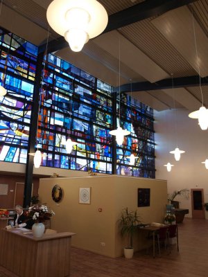 Alkmaar, RK voorm Pius X kerk raam 5, 2008.jpg