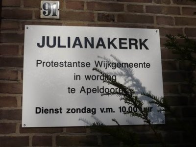Apeldoorn, prot gem Julianakerk infobord [004], 2008.jpg