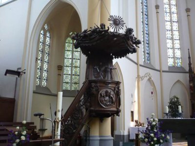 Schagen, RK Christophoruskerk preekstoel [004], 2008.jpg