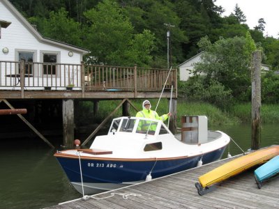 Paddle Center in background. Entering Skamokawa Creek thin at low water; high water essential.