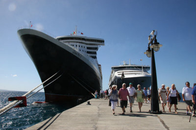 QM2, St. KItts