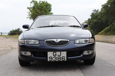 Direct Front View, Small Headlights is the Icon.