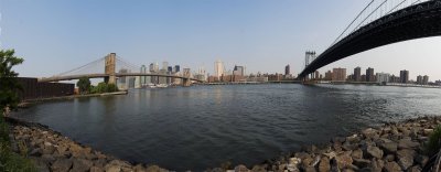BrooklynBridgePano1Sm.jpg