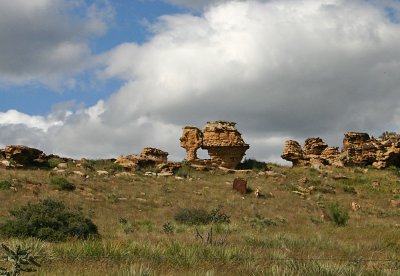 This is called Old Maid's Head, looks more like Old Sphinx remnant to me (sorry Khafre!)