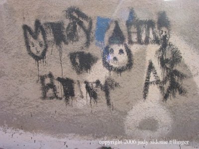 akrotiri graffiti