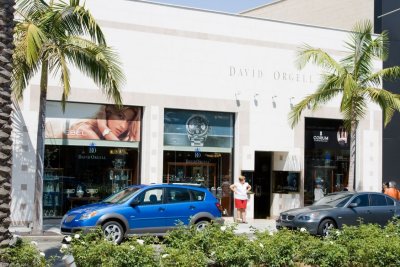 c2586 Rodeo Drive
