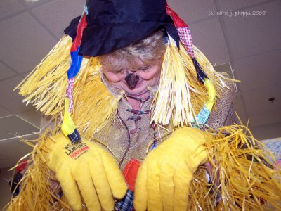 Holiday Fun ~ Mrs. Scarecrow!