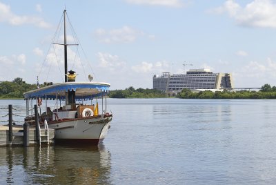Poly ferry