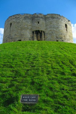 Cliffords Tower_2