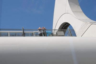 Private vessel at top of wheel