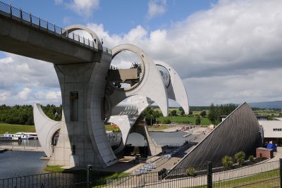 Wheel and visitors centre