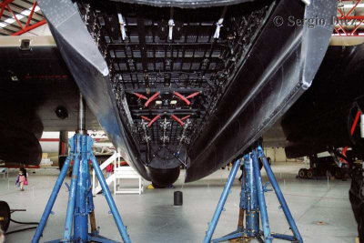 Avro Lancaster B. X   III Bomb Bay.jpg