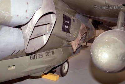 BAC Harrier GR.3    II (toberas)04.jpg