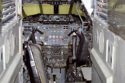 Concorde III Cockpit.jpg