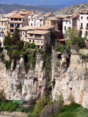 Casas colgadas