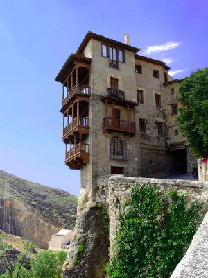 Casas colgadas