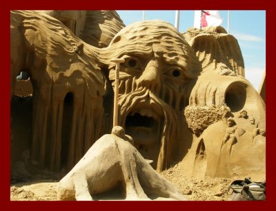 Sandsculptures in Noordwijk-1.jpg