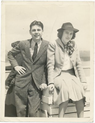 Art Cady Elise Babs Baldwin sailing for France 1938.jpg