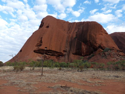 Uluru, Kuniya walk