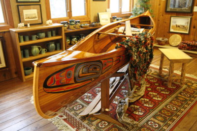 Then on to the giftshop where this canoe is lovely....but I think it's Alaskan.