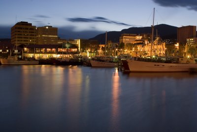 Hobart by night