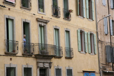 Balcony spectator