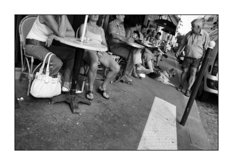 caf populaire, hipshot