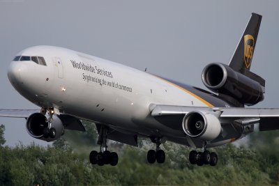 UPS MD-11 [ Hi-res ]