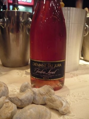 Cremant de jura rose (sparkling wine)