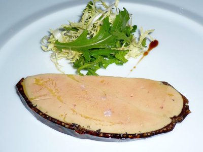 duck liver confit in sarawak pepper jelly toasted country bread