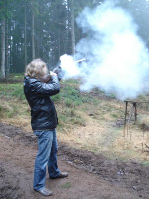 Micke skjuter flintls