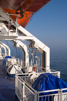 mounting of lifeboats