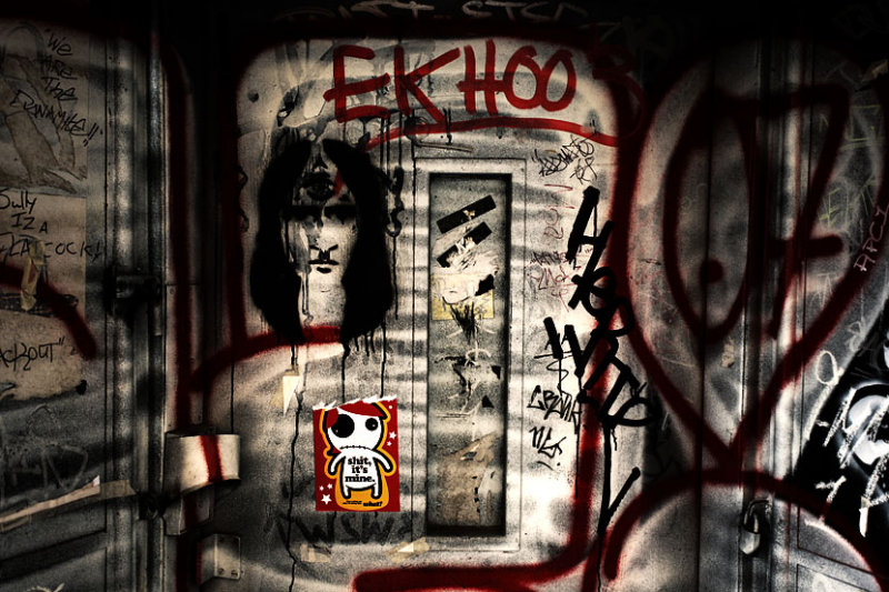 elevator grafiti