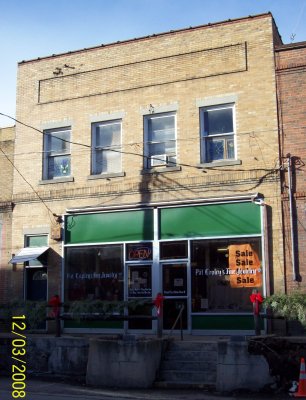 Pat Copley's Fine Jewelry, Open Tues-Wed
