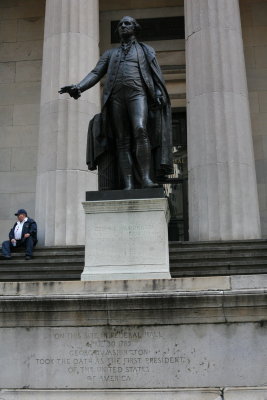 George Washington Statue Wall St