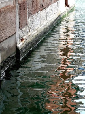 Venedig- Spiegelung -1160075.jpg