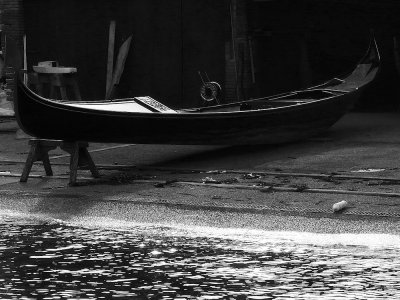 Gondole en noir et blanc -1160365.jpg