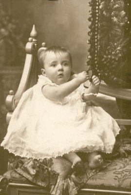  Nellie Gray Tranter B1907, aged 9mths, daughter of Ellen and Arthur Tranter