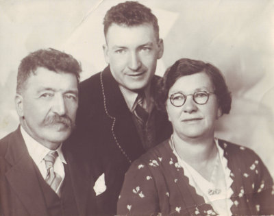 Jim with his father, Frederick, and mother, Matilda