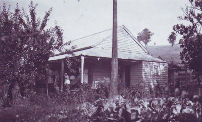  Paradise House about 1924 - the original building where Frederick and his wife Matilda and their family lived in Upper Thornton